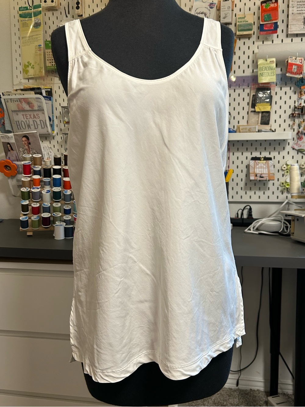 lululemon athletica White Scoop Neck Tank Top